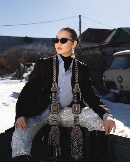 Традиционные якутские украшения
Современная мода