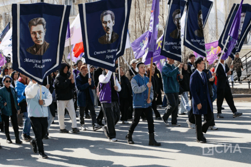 парад участников молодежных организаций