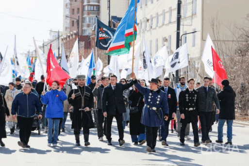 парад участников молодежных организаций