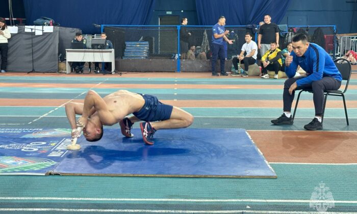 photo_5309982250206618405_y