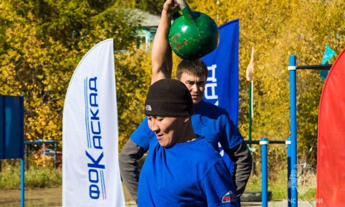 photo_5210723455757046602_y