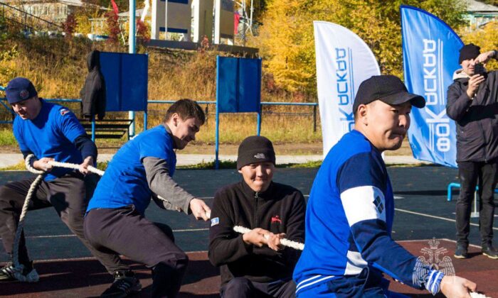 photo_5210723455757046609_y