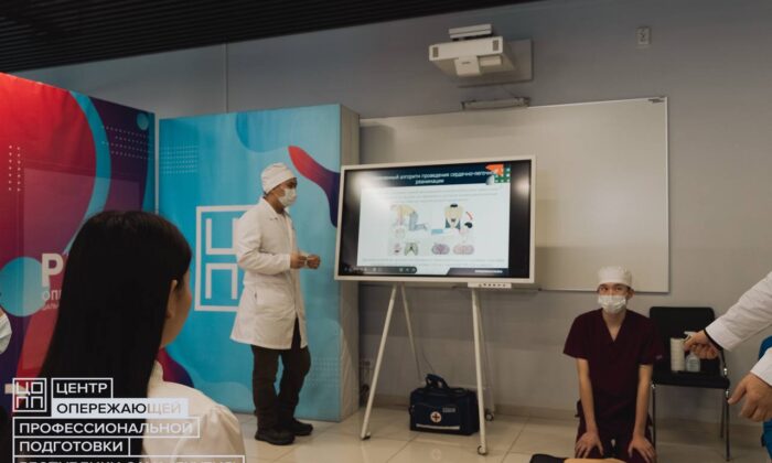 photo_5379612156930151773_y